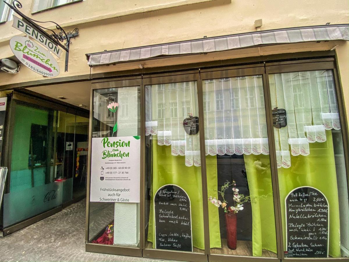 Pension Zum Blumchen Schwerin  Exteriör bild
